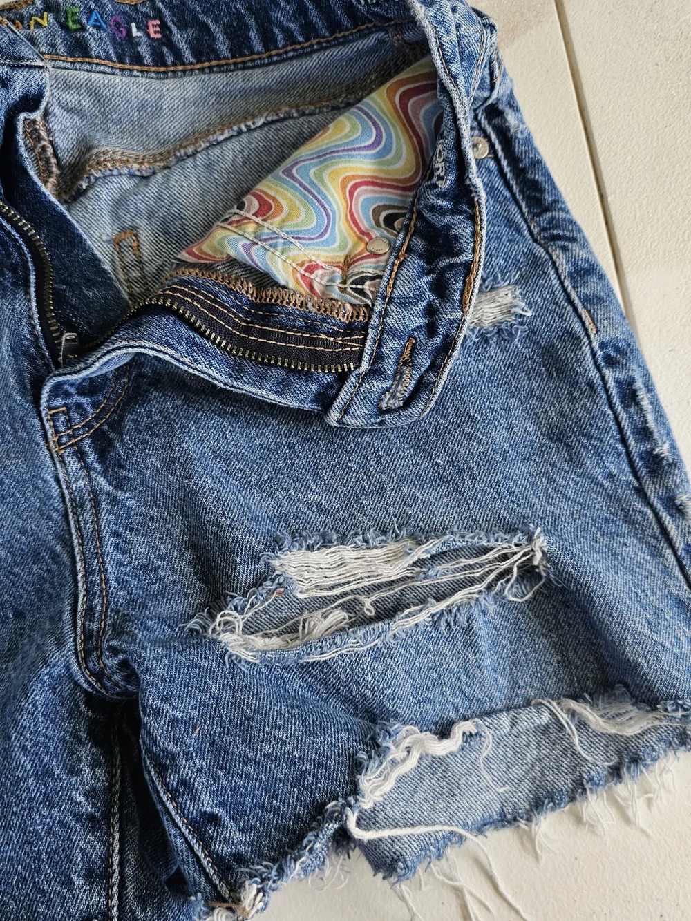 American Eagle Denim Shorts Lot Size 4 Distressed Mom Baggy